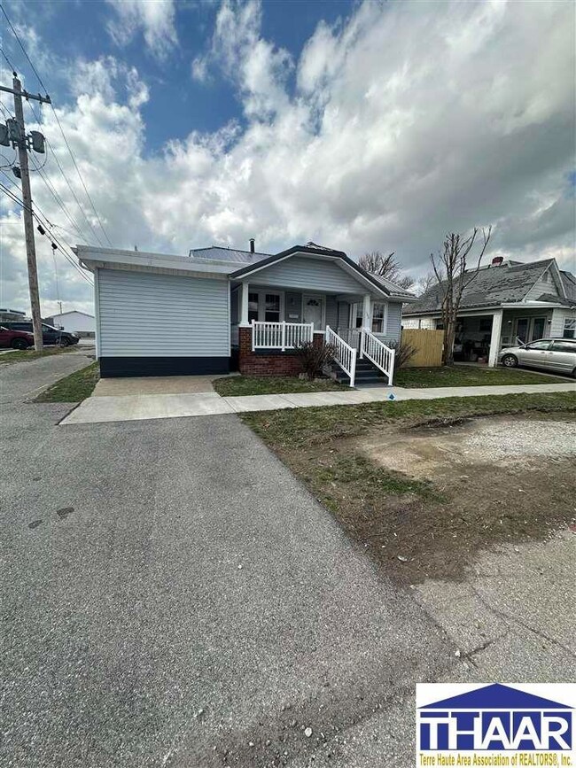 160 3rd St NE, Linton, IN 47441 - photo 3