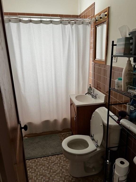 51 Windsor Rd, Medford, MA 02155 - photo 5