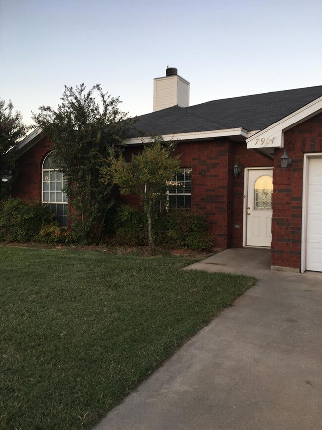 7901 Thompson Pkwy, Abilene, TX 79606 - photo 2