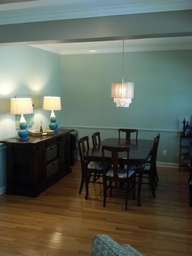 1821 two cedar dining