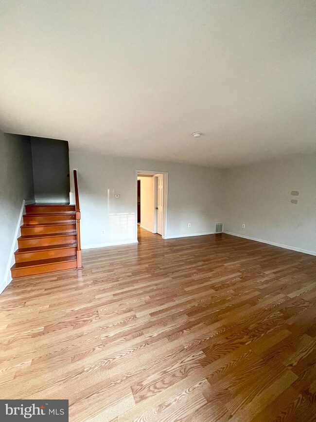 1957 Addison Rd S, District Heights, MD 20747 - photo 2