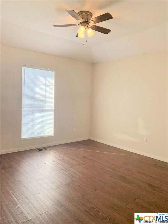 1628 Gordon St, San Marcos, TX 78666 - photo 4