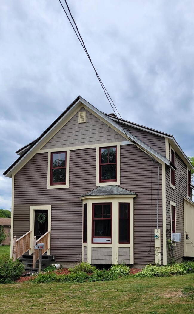 74 Swan St, Calais, ME 04619 - photo 4