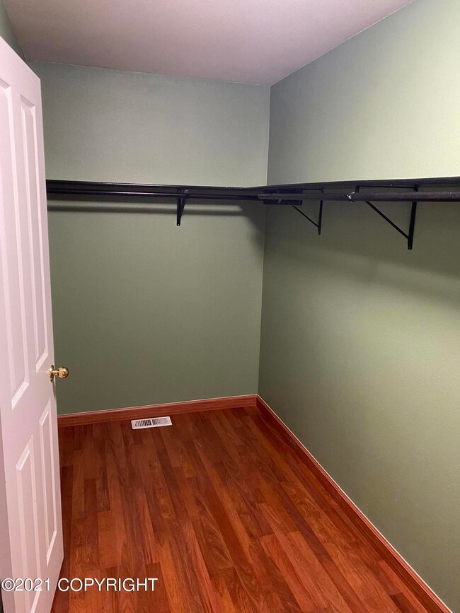 9735 Newhaven Loop, Anchorage, AK 99507 - photo 5