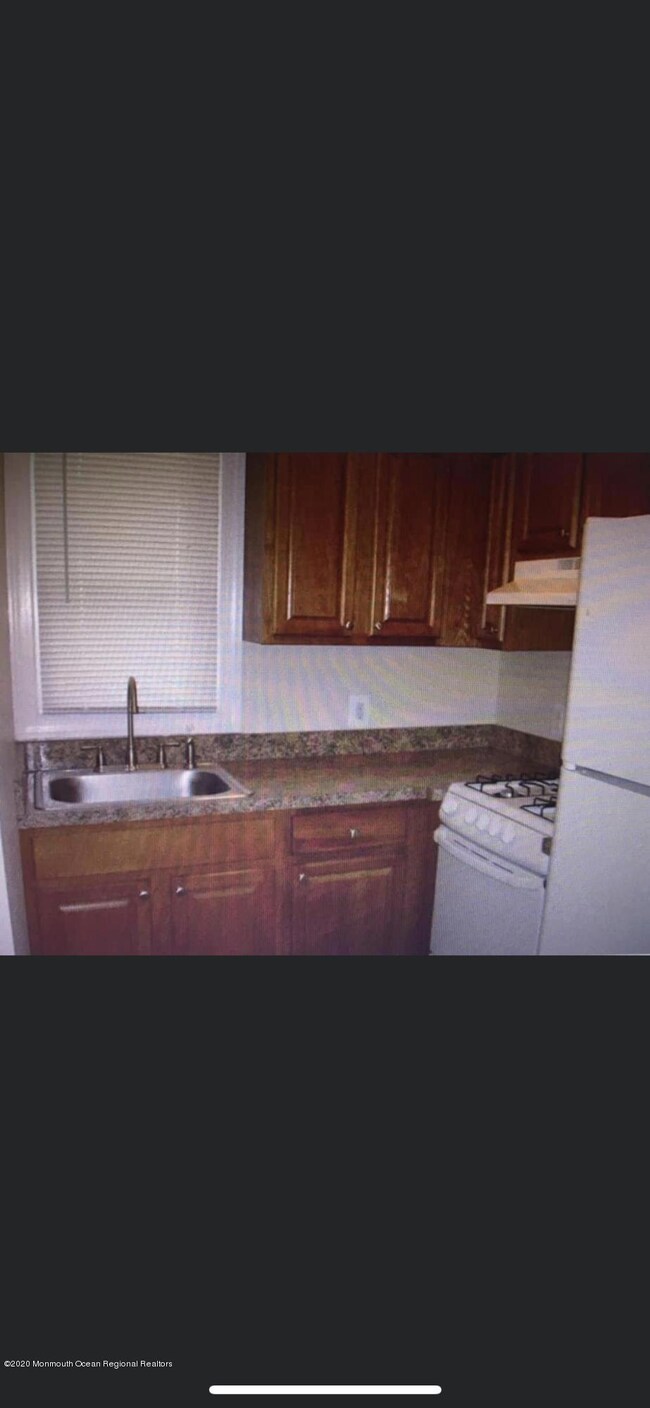 7 Gaston St, Matawan, NJ 07747 - photo 4