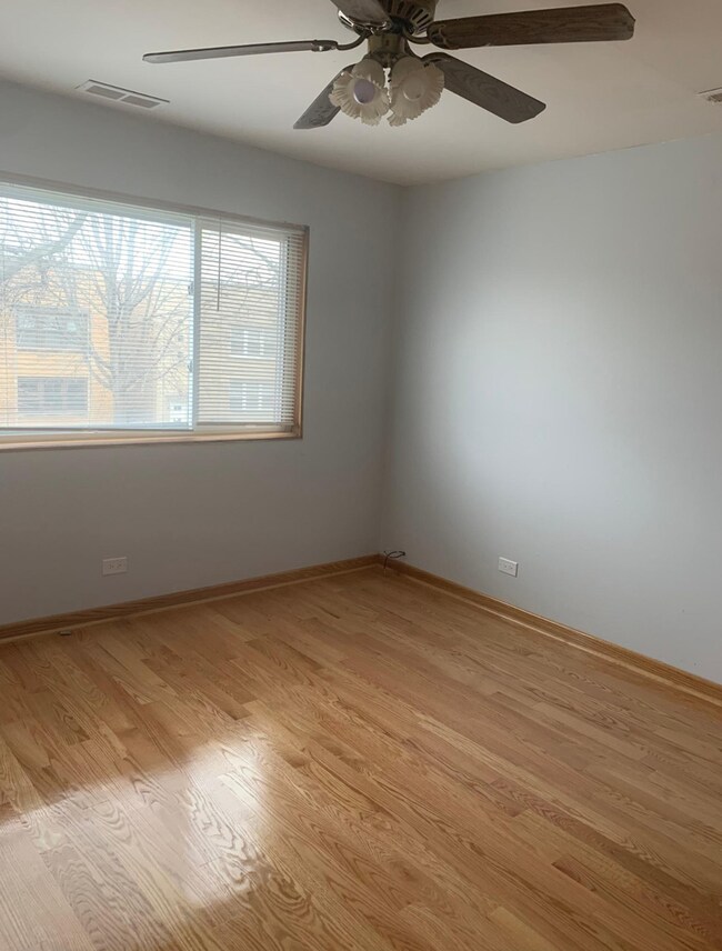 6145 N Richmond St unit 2F, Chicago, IL 60659 - photo 5