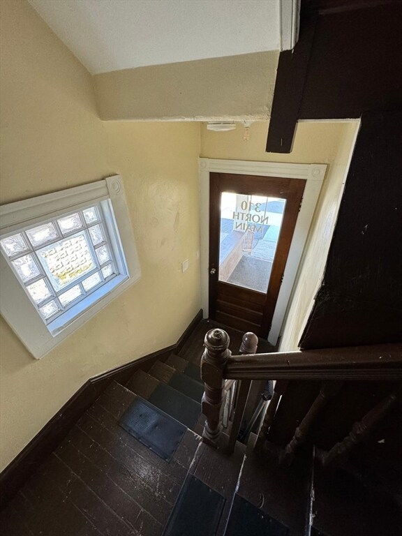 310 N Main St, Uxbridge, MA 01569 - photo 4