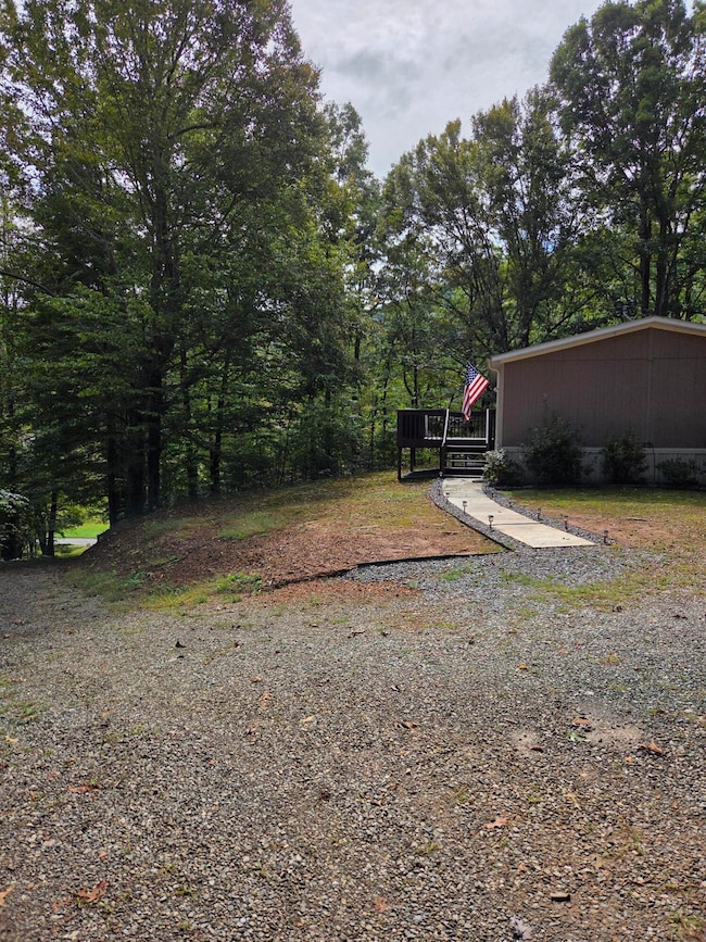 2031 Lone Ivy Rd, Stuart, VA 24171 - photo 3