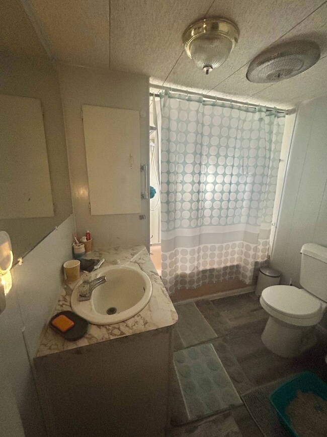 8 Idle Ln, Bradenton, FL 34208 - photo 7