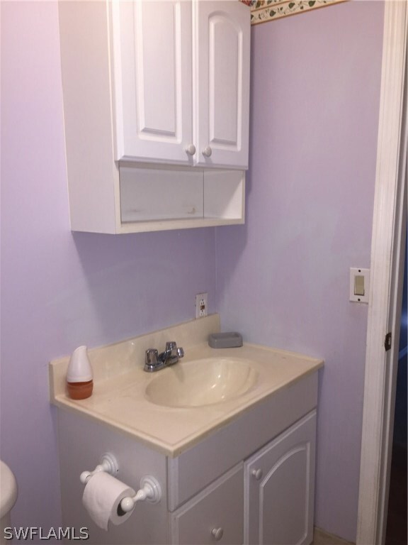 2nd Bathroom