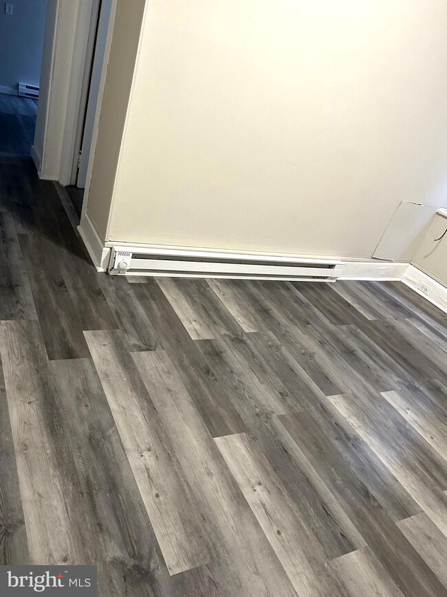 425 Highland Ave unit B, Chester, PA 19013 - photo 5