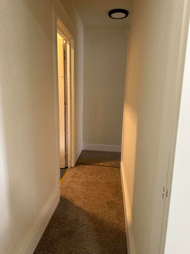 1503 Pine St unit 2, Cresco, PA 18326 - photo 6