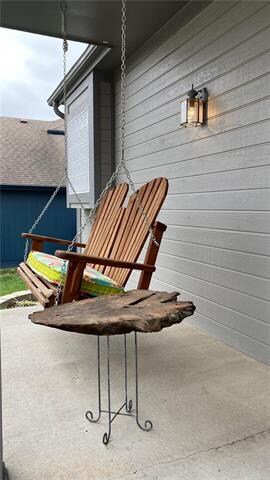 1514 Wrangler Way, Raymore, MO 64083 - photo 2