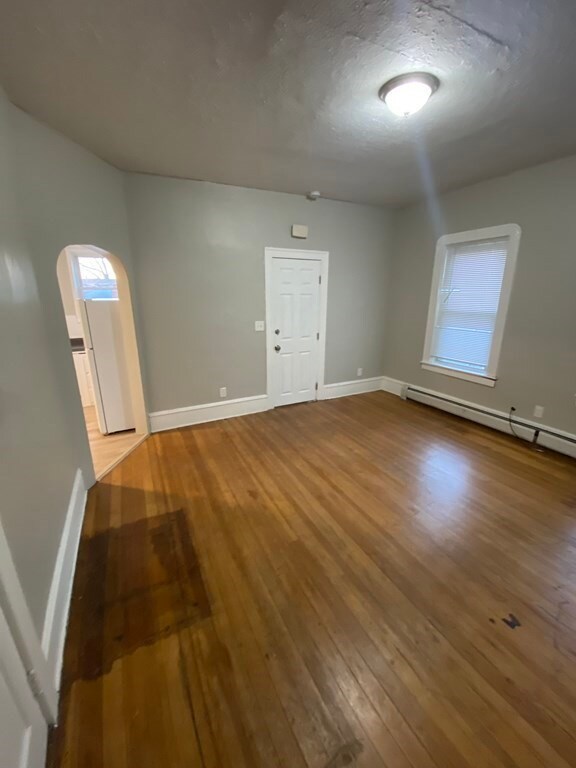 672 2nd St unit 2R, Fall River, MA 02721 - photo 4