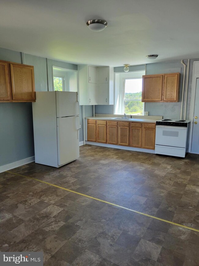 2104 Kraussdale Rd, East Greenville, PA 18041 - photo 2