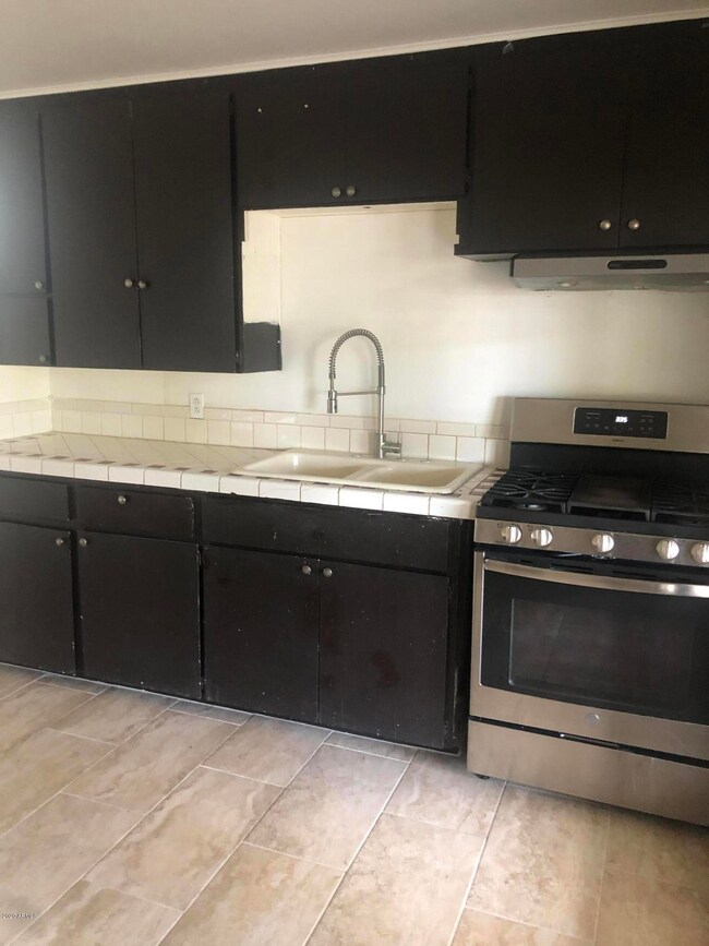 2018 E Oak St, Phoenix, AZ 85006 - photo 4