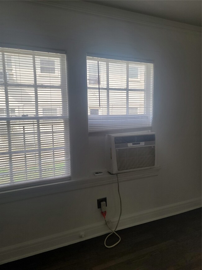 5622 Chartres St unit 2, Houston, TX 77004 - photo 5