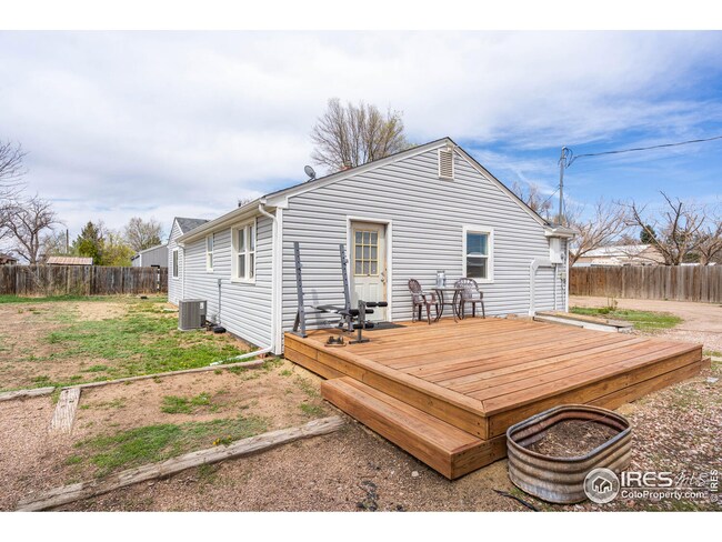 Side Deck for Entertaining