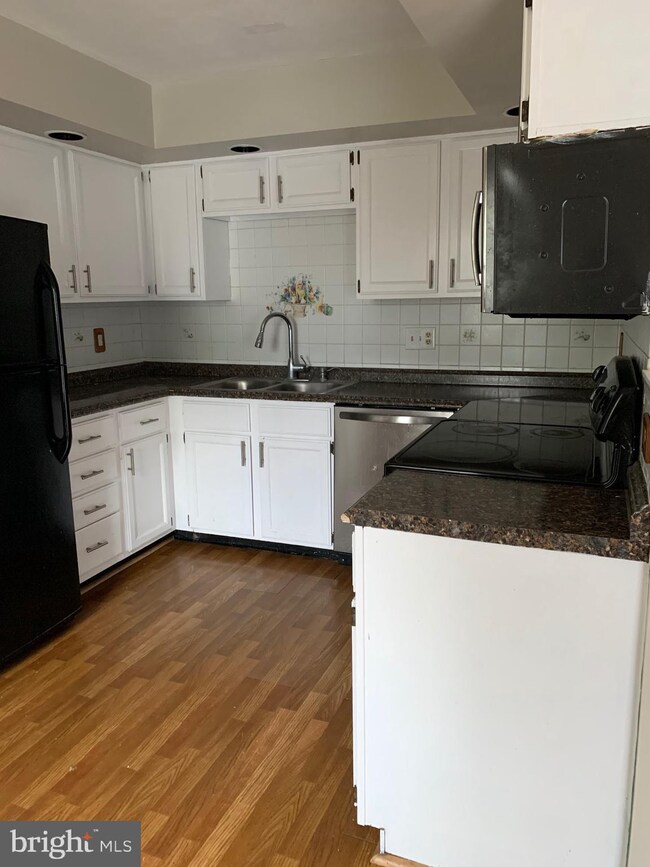 10630 Winfield Loop, Manassas, VA 20109 - photo 2