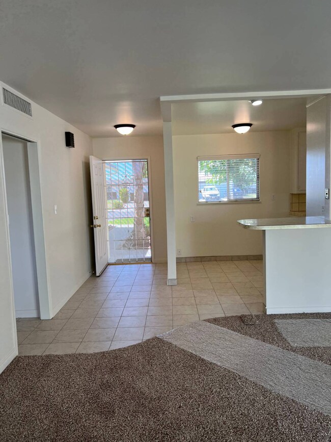 912 Monna Ave, Bakersfield, CA 93308 - photo 4