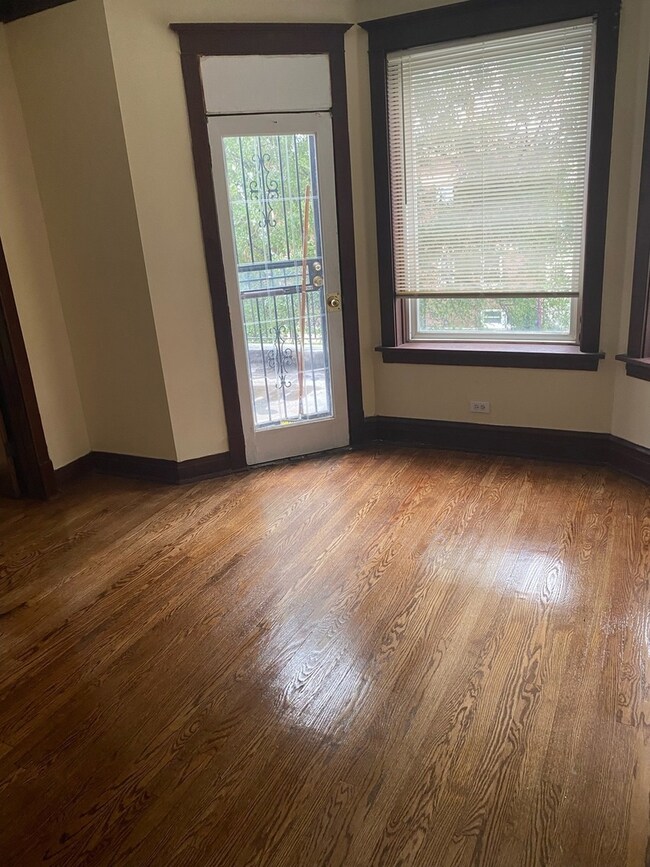 850 N Lavergne Ave unit 2, Chicago, IL 60651 - photo 5