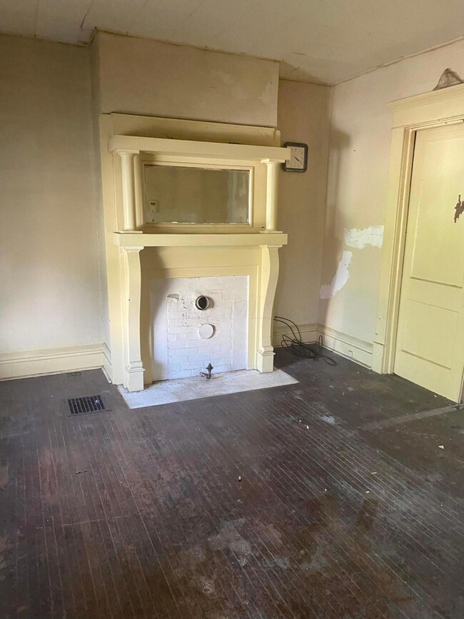 798 Kelton Ave unit 800, Columbus, OH 43205 - photo 4