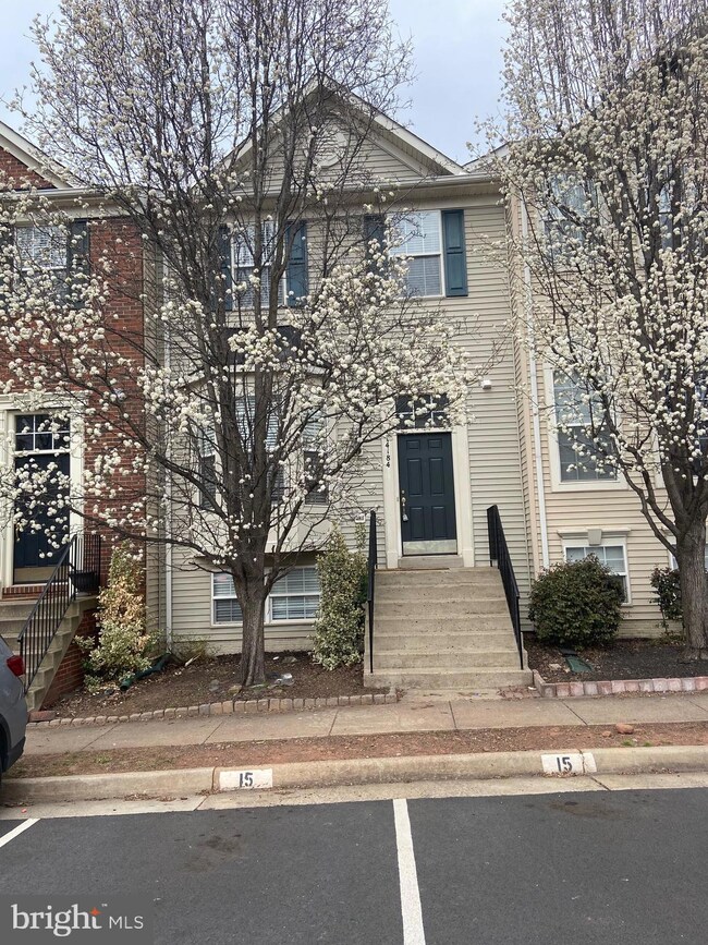 14184 Hunters Run Way, Gainesville, VA 20155 - photo 4