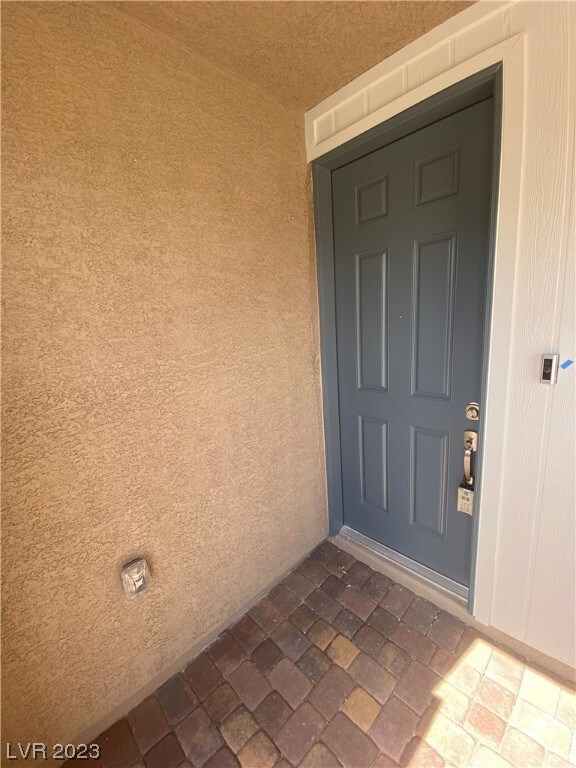 8838 Sasquatch Run Ave, Las Vegas, NV 89166 - photo 3