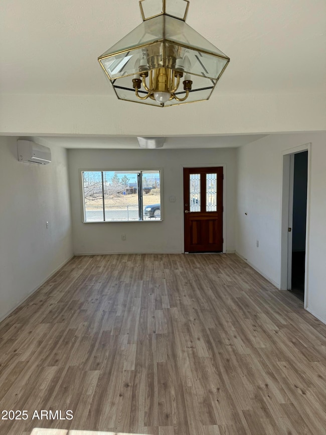 105 S Cochise Ave, Willcox, AZ 85643 - photo 3