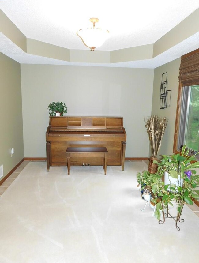 7 Dining Room
