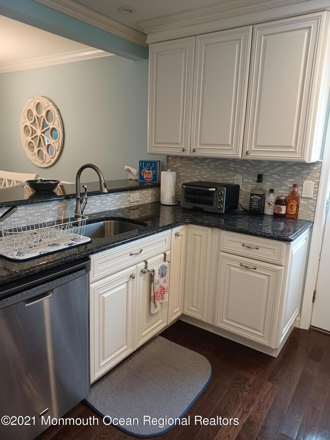 13 Lafayette Ave unit 2, Seaside Park, NJ 08752 - photo 5