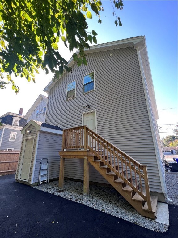 109 Bowdoin St unit 1, Providence, RI 02909 - photo 2