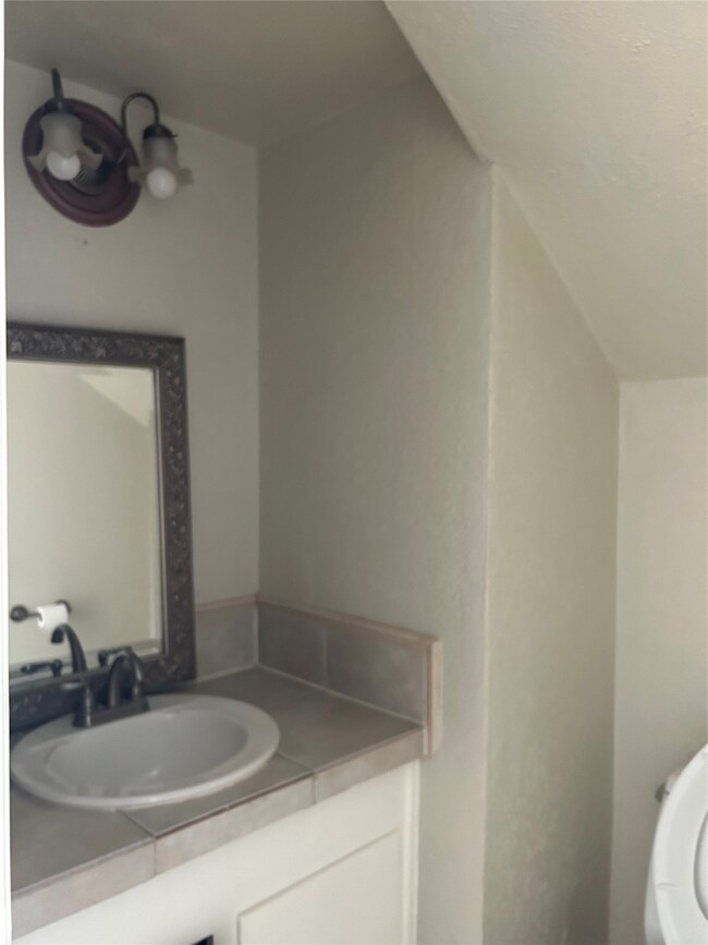 1403 Blalock Rd unit 16, Houston, TX 77055 - photo 6