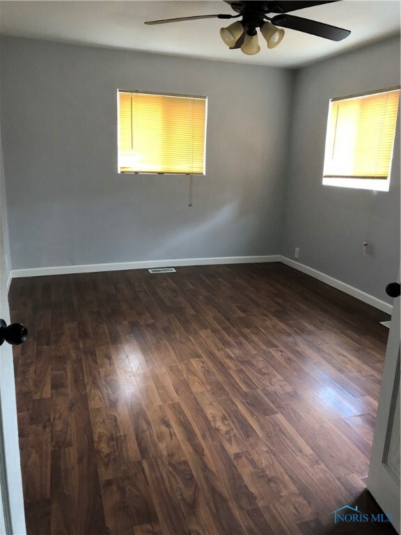 409 W Church St, West Unity, OH 43570 - photo 4