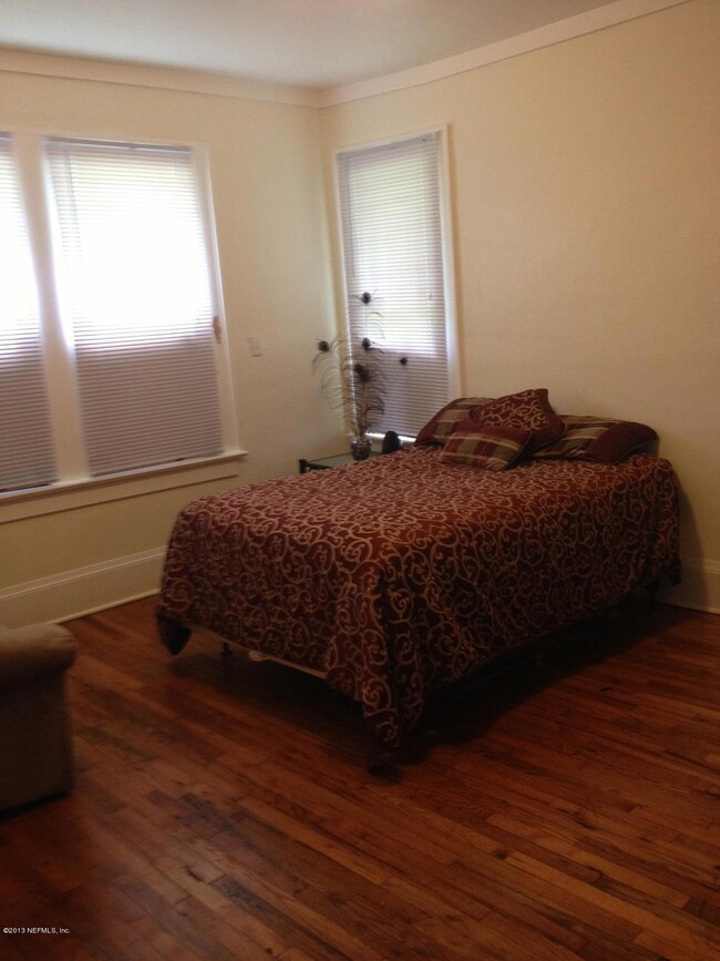 4660 Hercules Ave, Jacksonville, FL 32205 - photo 6