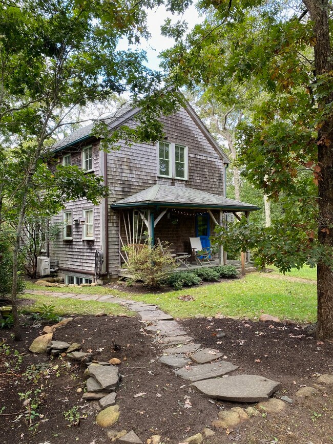 16 Rock Pond Rd, Vineyard Haven, MA 02568 - photo 3