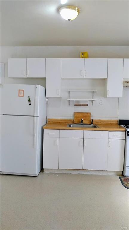 1st floor unit Kitchen