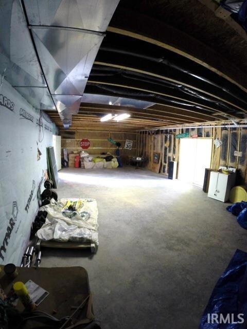 8693 E Willow Rd, Bloomfield, IN 47424 - photo 5