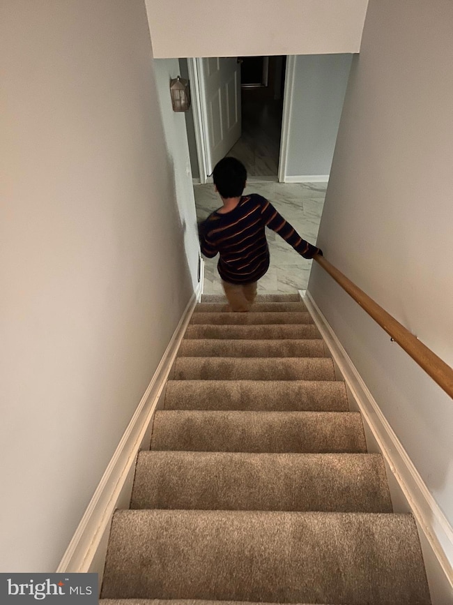 1509 Snughill Ct, Vienna, VA 22182 - photo 4