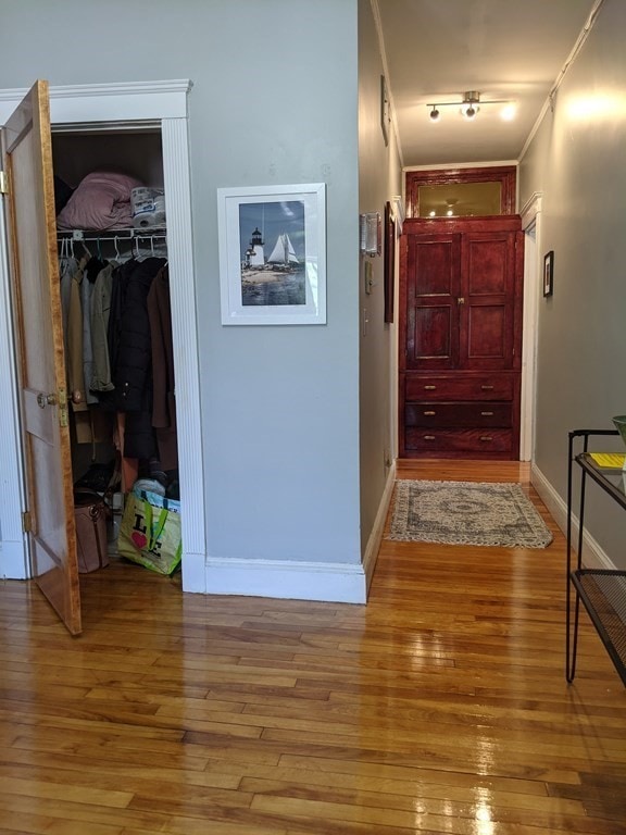 176 Winthrop Rd unit 5, Brookline, MA 02445 - photo 3