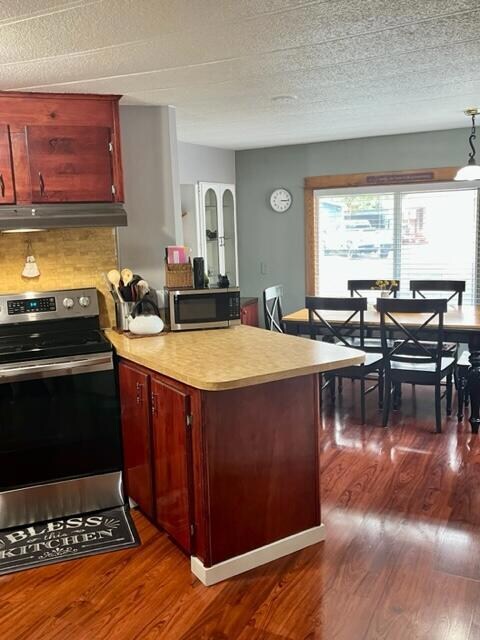 kitchendining
