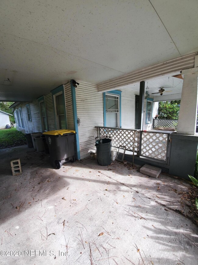 5523 Carder St, Jacksonville, FL 32205 - photo 4