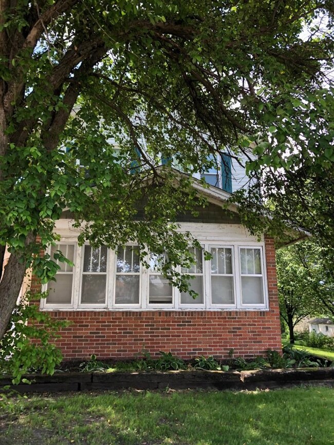 316 N Fillmore St, Osceola, IA 50213 - photo 2