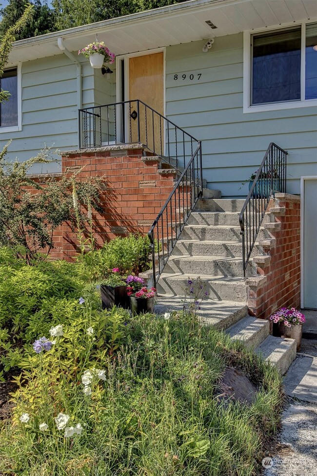 8907 228th St SW, Edmonds, WA 98026 - photo 2