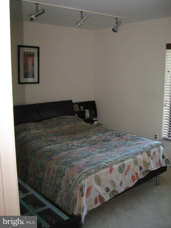 Towers Condominiums unit 407B, Baltimore, MD 21209 - photo 6