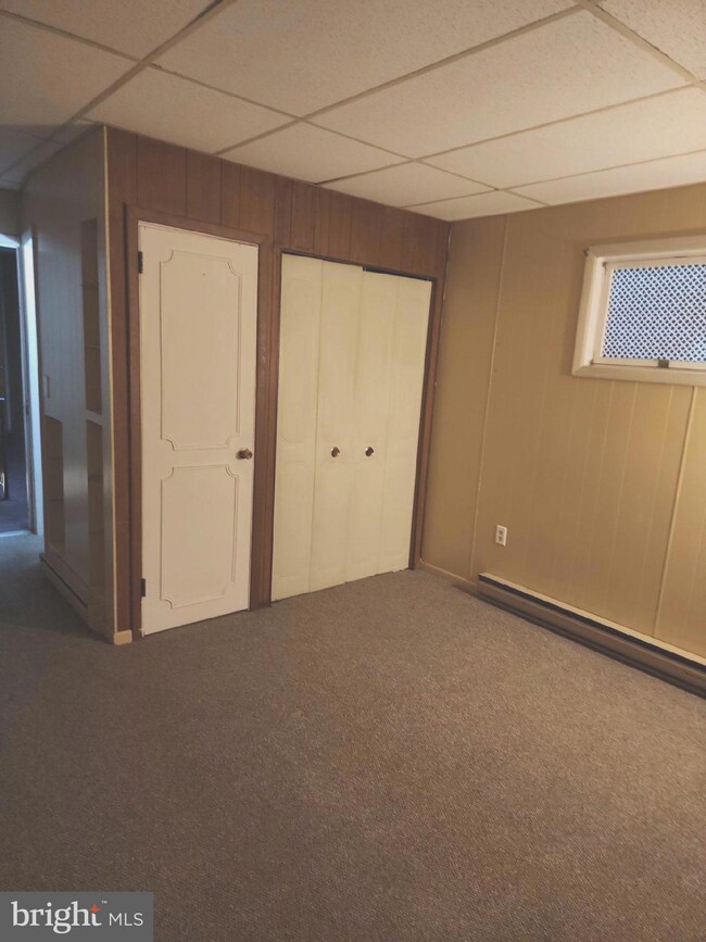 5 S Jardin St unit 2, Shenandoah, PA 17976 - photo 4