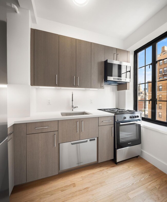 201 W 16th St unit 15-D, New York, NY 10011 - photo 4