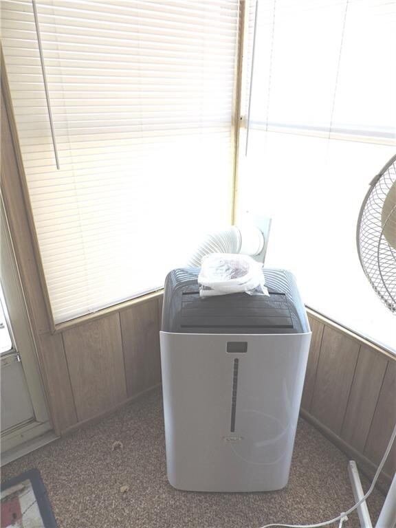 2016 A/C unit cools both porch and mobile home inc