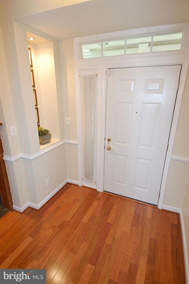 8978 Harrover Place unit 78A, Lorton, VA 22079 - photo 3