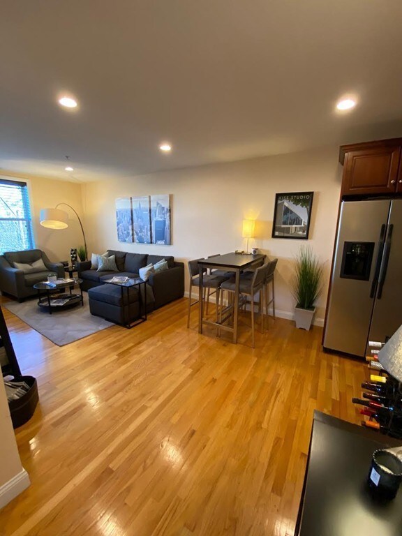 100 Fellsway W unit 206, Somerville, MA 02145 - photo 2